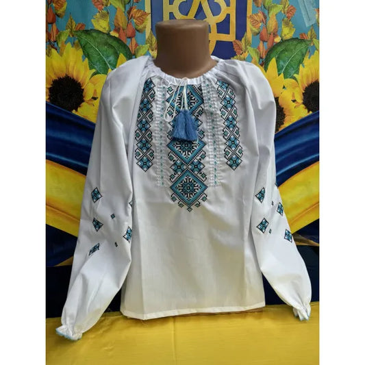 Вишиванка для дівчинки Блаки. Легка, приємна до тіла тканина, вишивка, зручний крій. Вишиванка для дівчинки блакитна латвія купити вишиванки в європі з доставкою